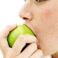 eating apple